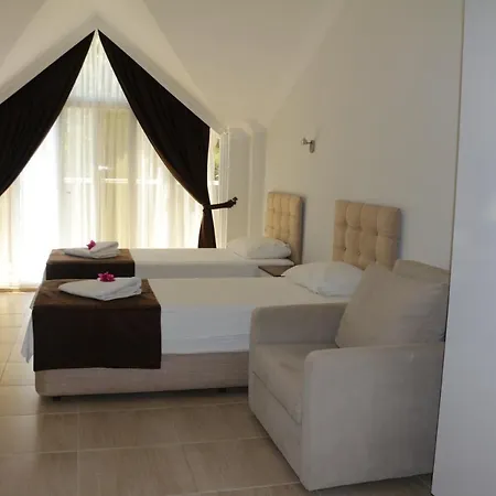 Ξενοδοχείο Korfez 3*